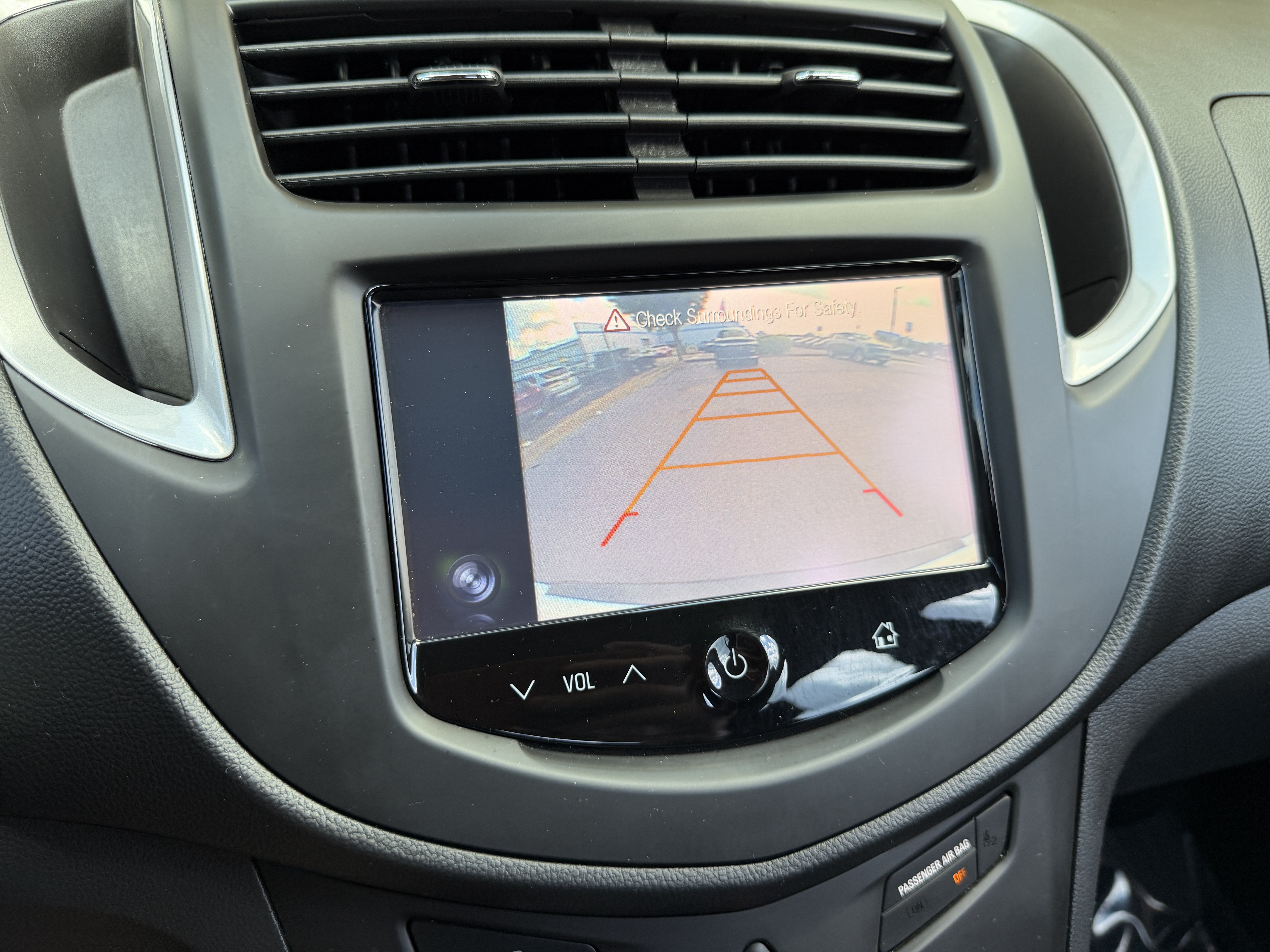 Used 2016 Summit White Chevrolet LS image 19