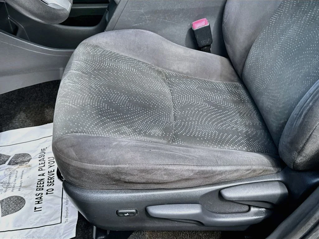 Used 2014 Gray Toyota Three image 22
