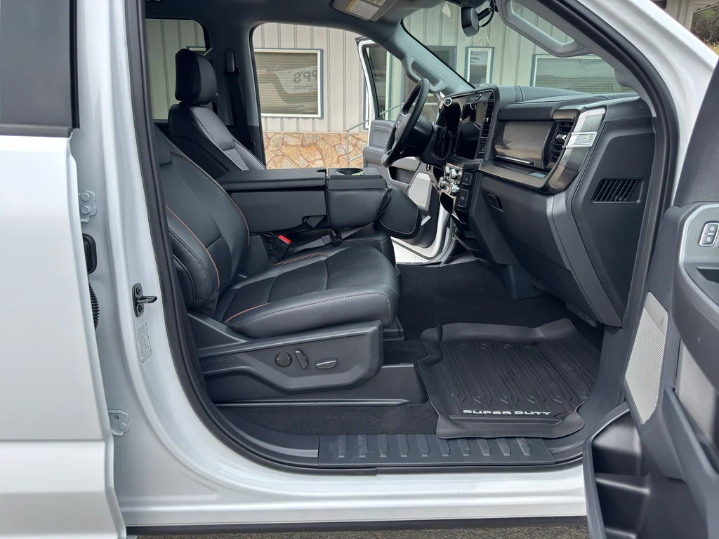 New 2026 Oxford White Ford F-350® Lariat® image 21