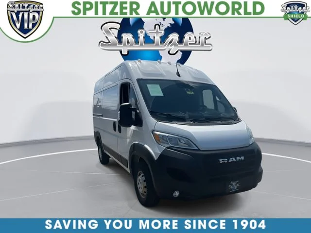 Used 2025 White Ram High Roof image 3