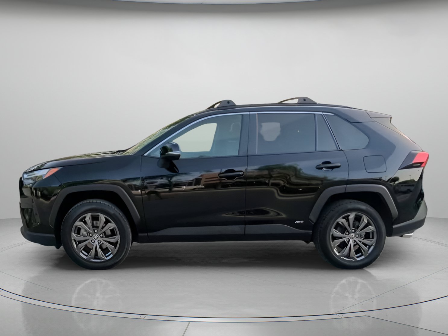 Used 2023 Midnight Black Metallic Toyota Hybrid XLE Premium image 15