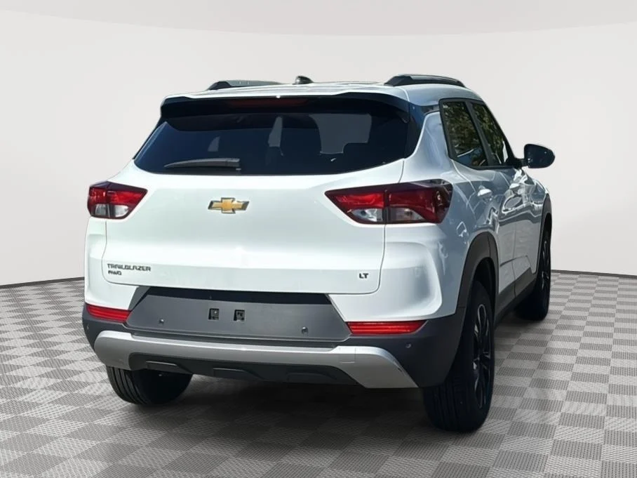 Used 2022 Summit White Chevrolet LT image 6