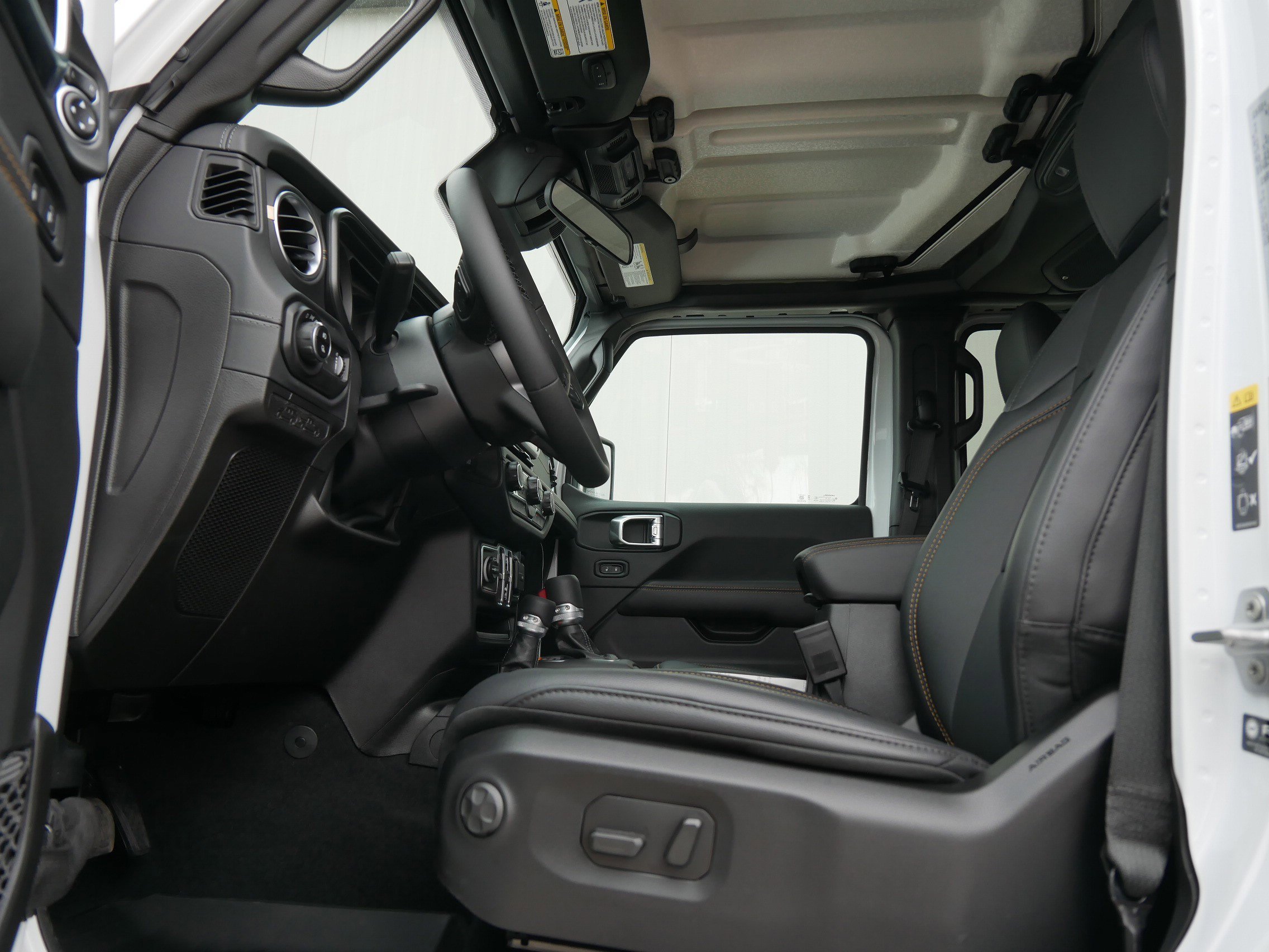 New 2026 Bright White Clearcoat Jeep Sahara image 7