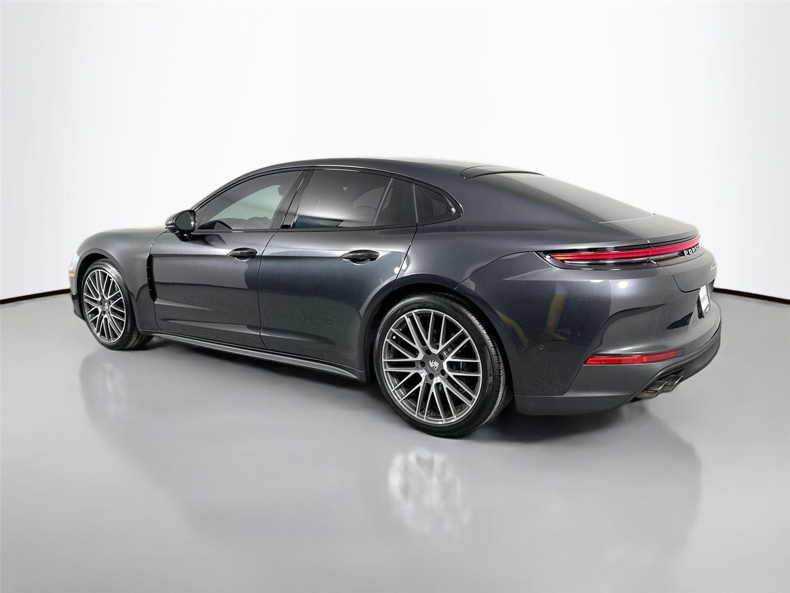 Used 2024 Volcano Grey Metallic Porsche  image 3