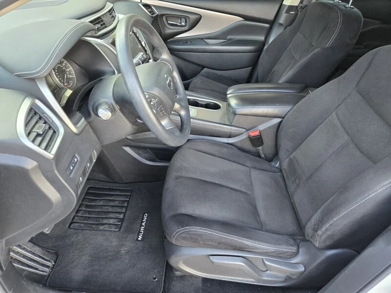Used 2020 Pearl White Tricoat Nissan S image 7