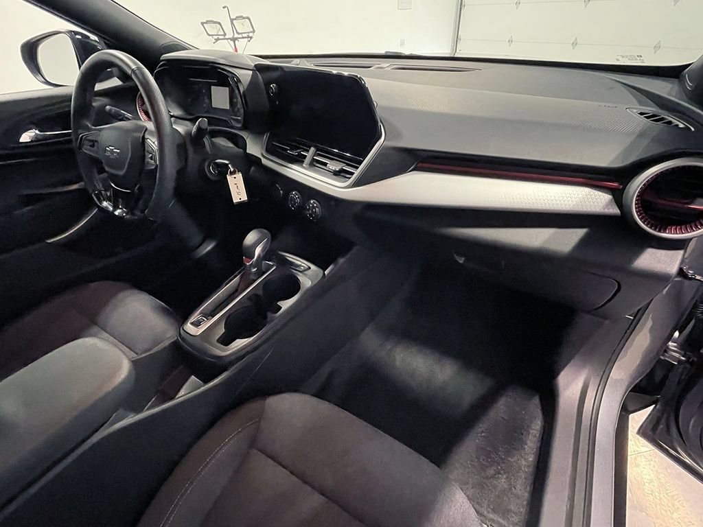Used 2024 Sterling Gray Metallic Chevrolet 1RS image 27