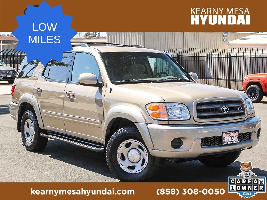 Used 2004 Gold Toyota SR5 image 1