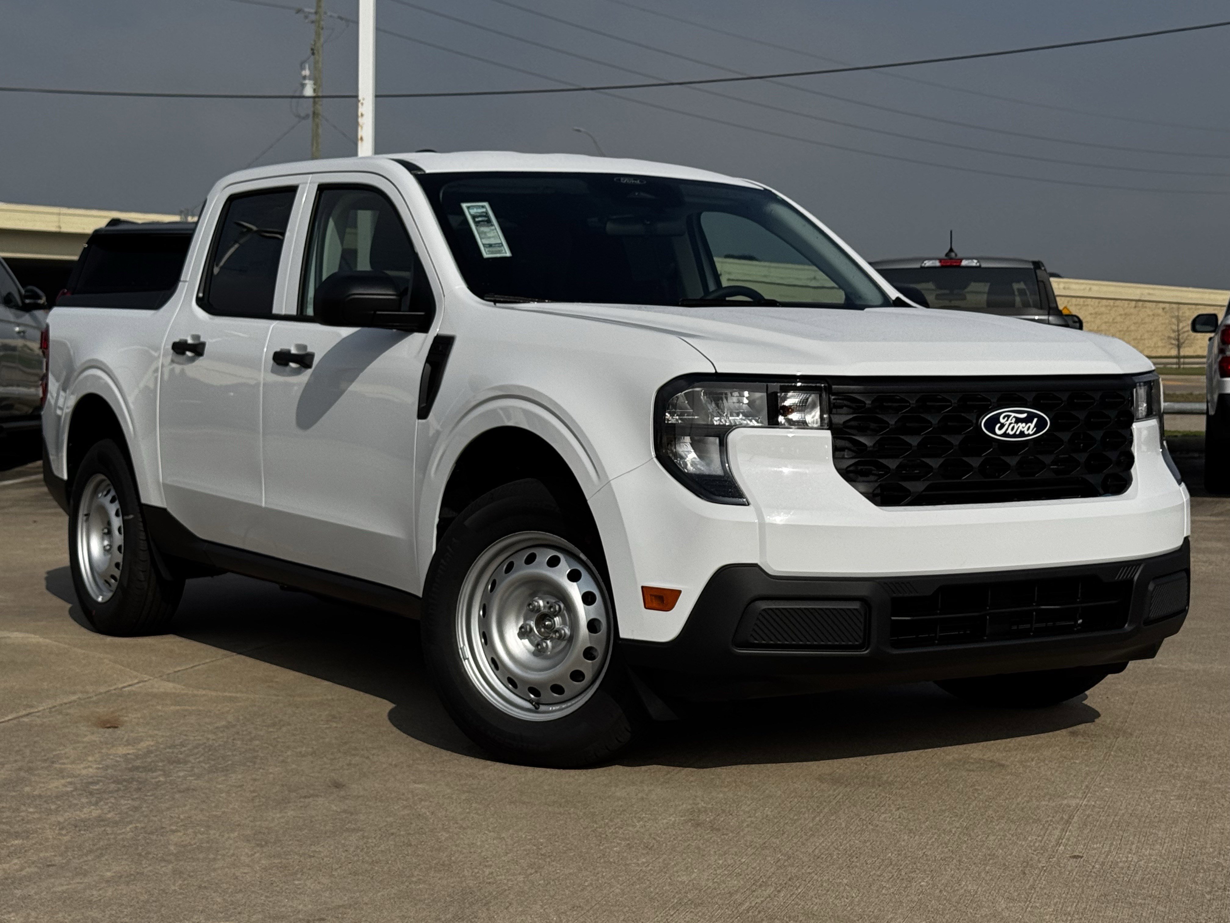 New 2026 Oxford White Ford XL image 2