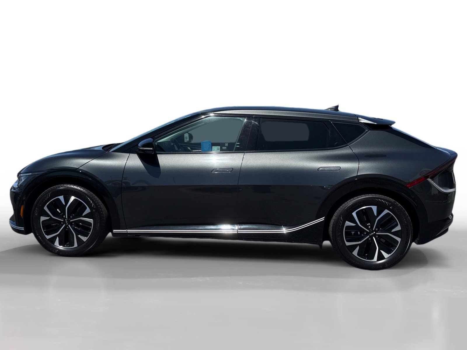 Certified Used 2023 Gray Kia Wind image 2