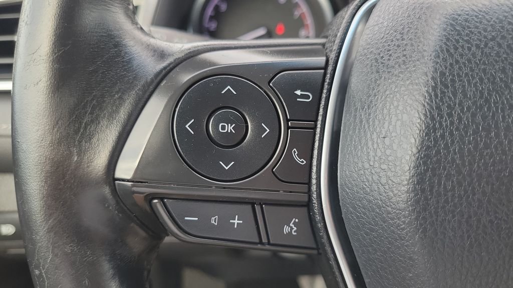Certified Used 2018 White Toyota SE image 18
