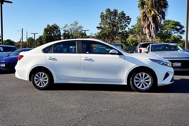 Used 2023 White Kia LX image 6