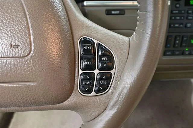 2004 Lincoln Town Car Ultimate - Photo 24