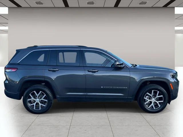 Used 2024 Gray Jeep Limited image 2