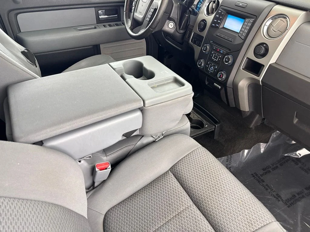 Used 2014 Black Ford XLT image 26