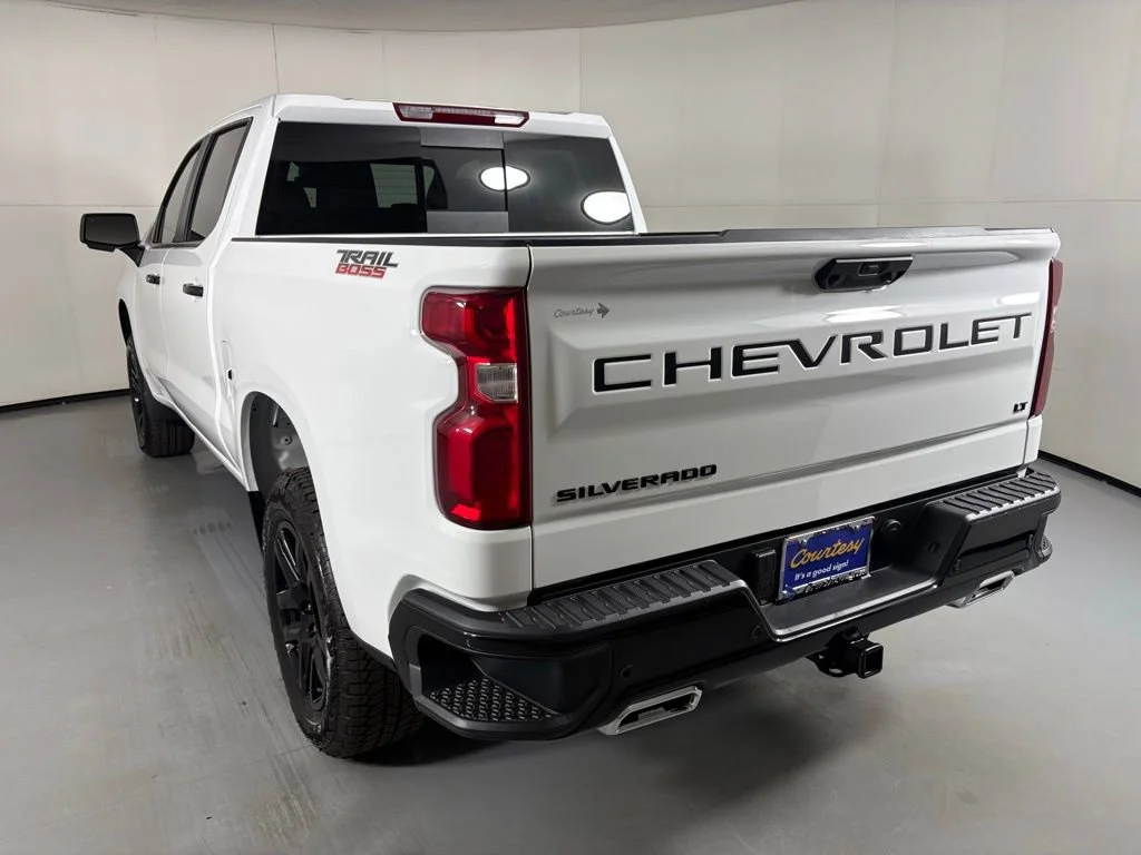 New 2026 Summit White Chevrolet LT Trail Boss image 7