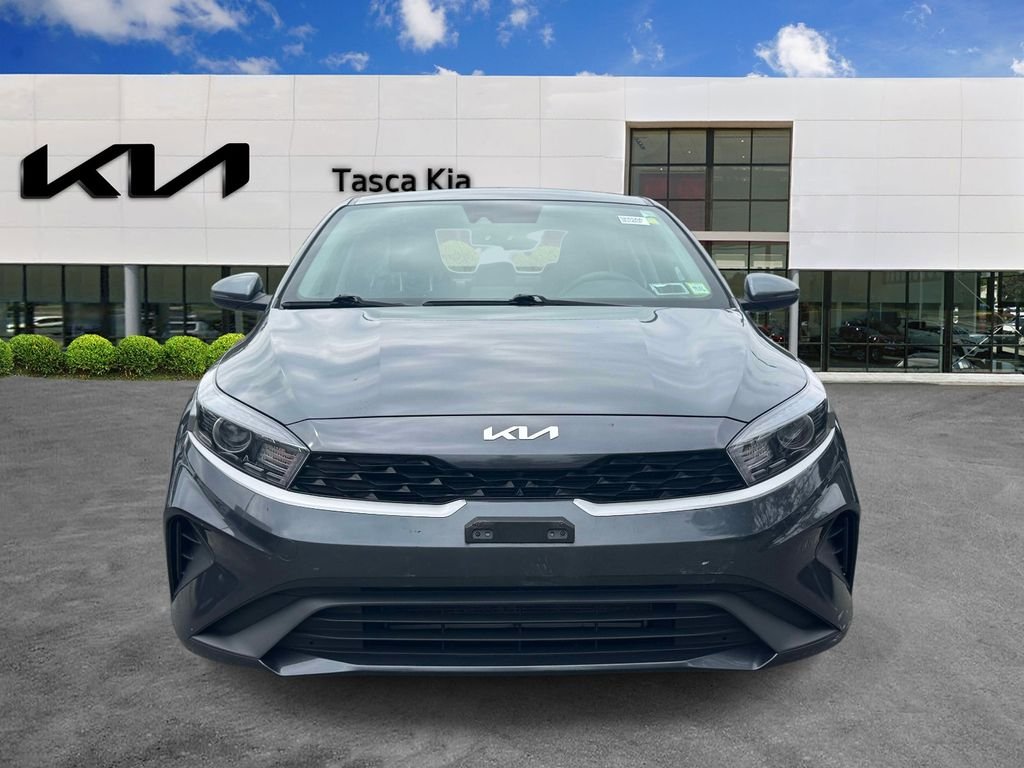 Used 2023 Gray Kia LXS image 2