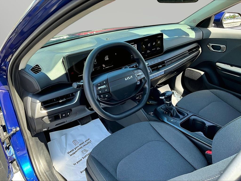 Used 2025 Blue Kia LXS image 17