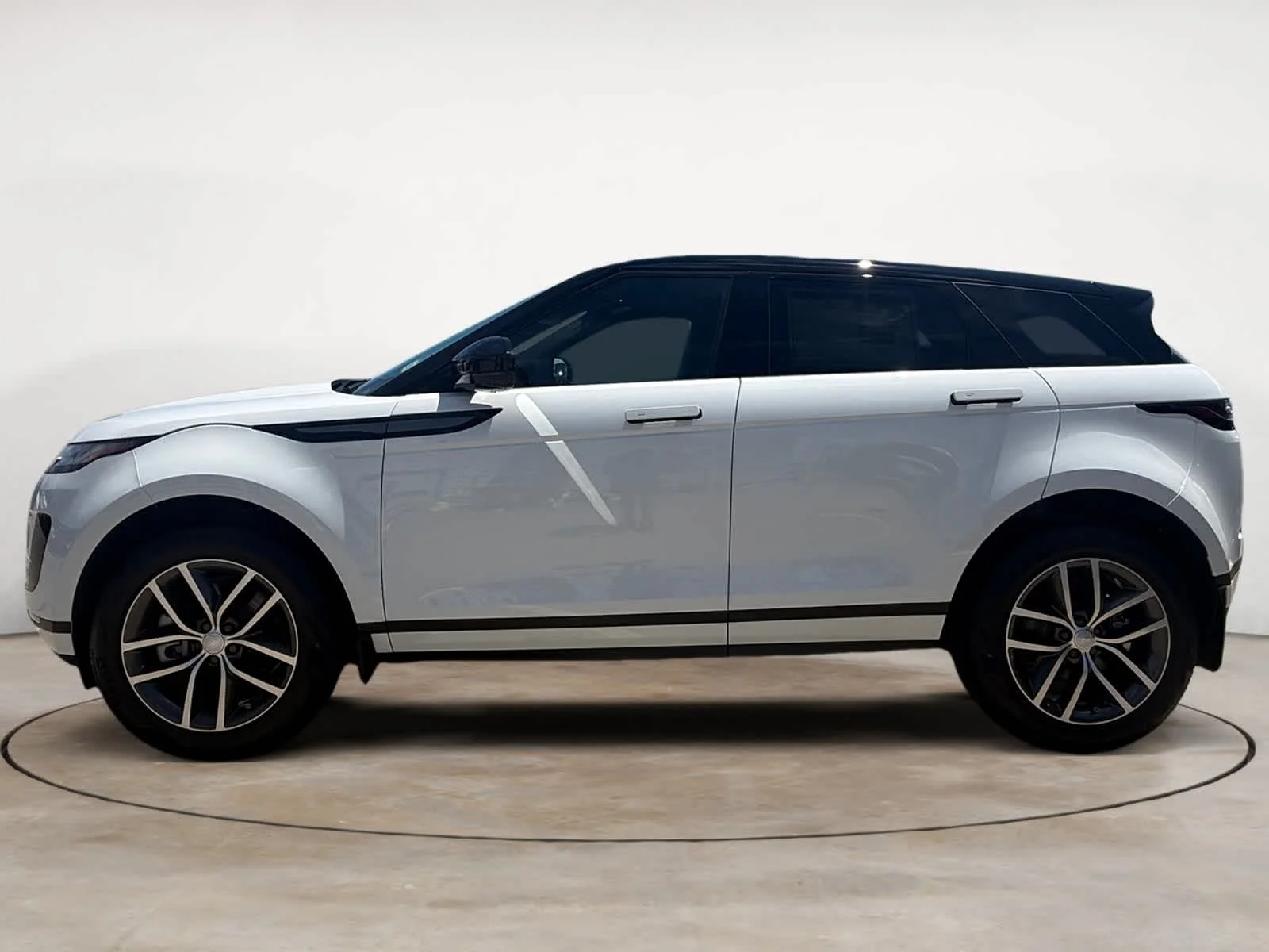 2026 Land Rover Range Rover Evoque S - Photo 2