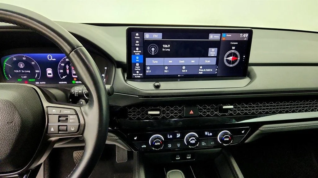 Used 2025 Crystal Black Pearl Honda EX-L Sedan image 18
