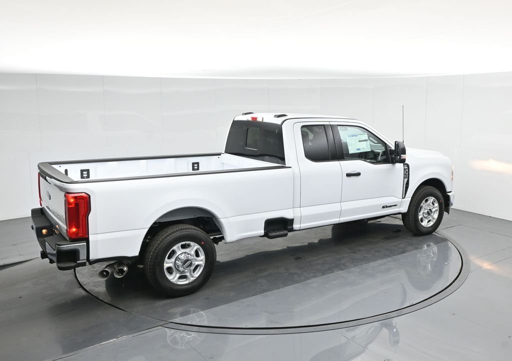 2026 Ford F-350 Super Duty XLT - Photo 43