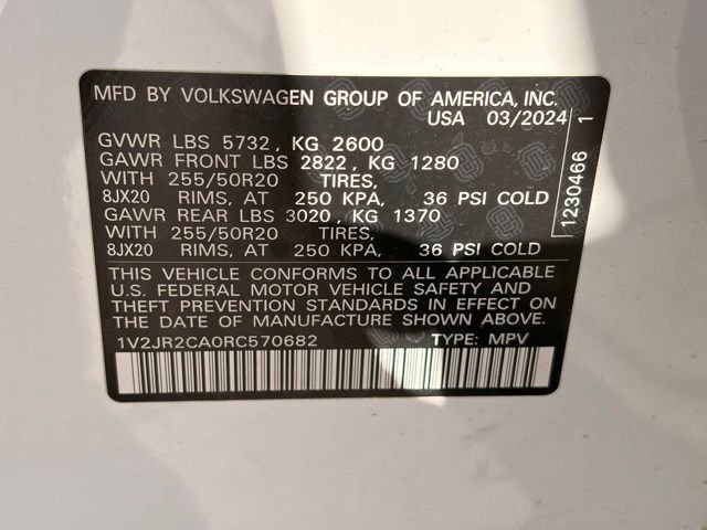 Used 2024 Pure White Volkswagen 2.0T SE w/Technology image 23