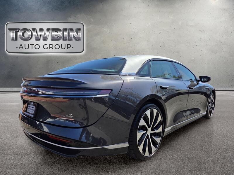 Used 2022  Lucid Grand Touring image 6