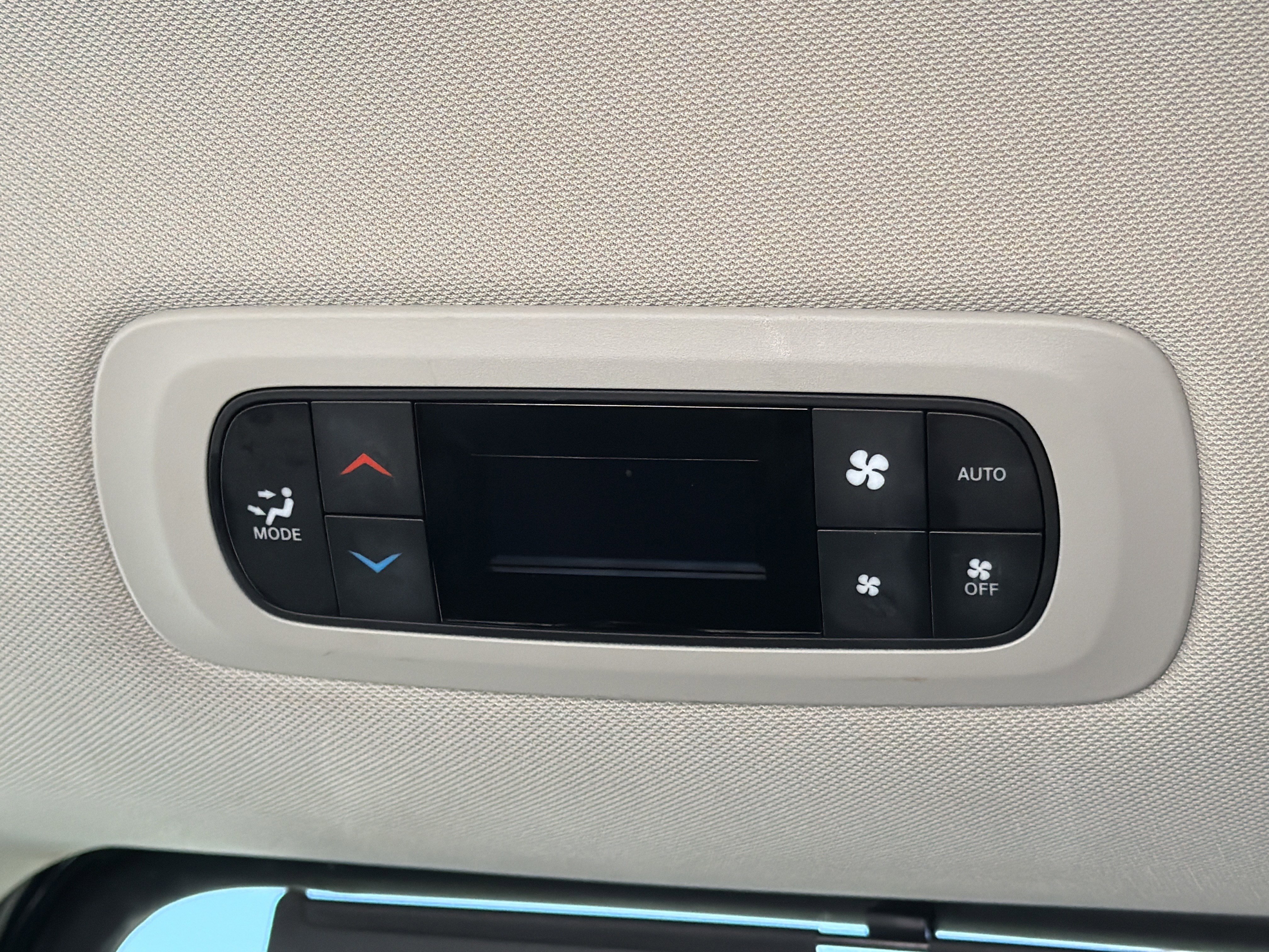 Used 2024 Diamond Black Crystal Pearlcoat Chrysler Touring L image 19