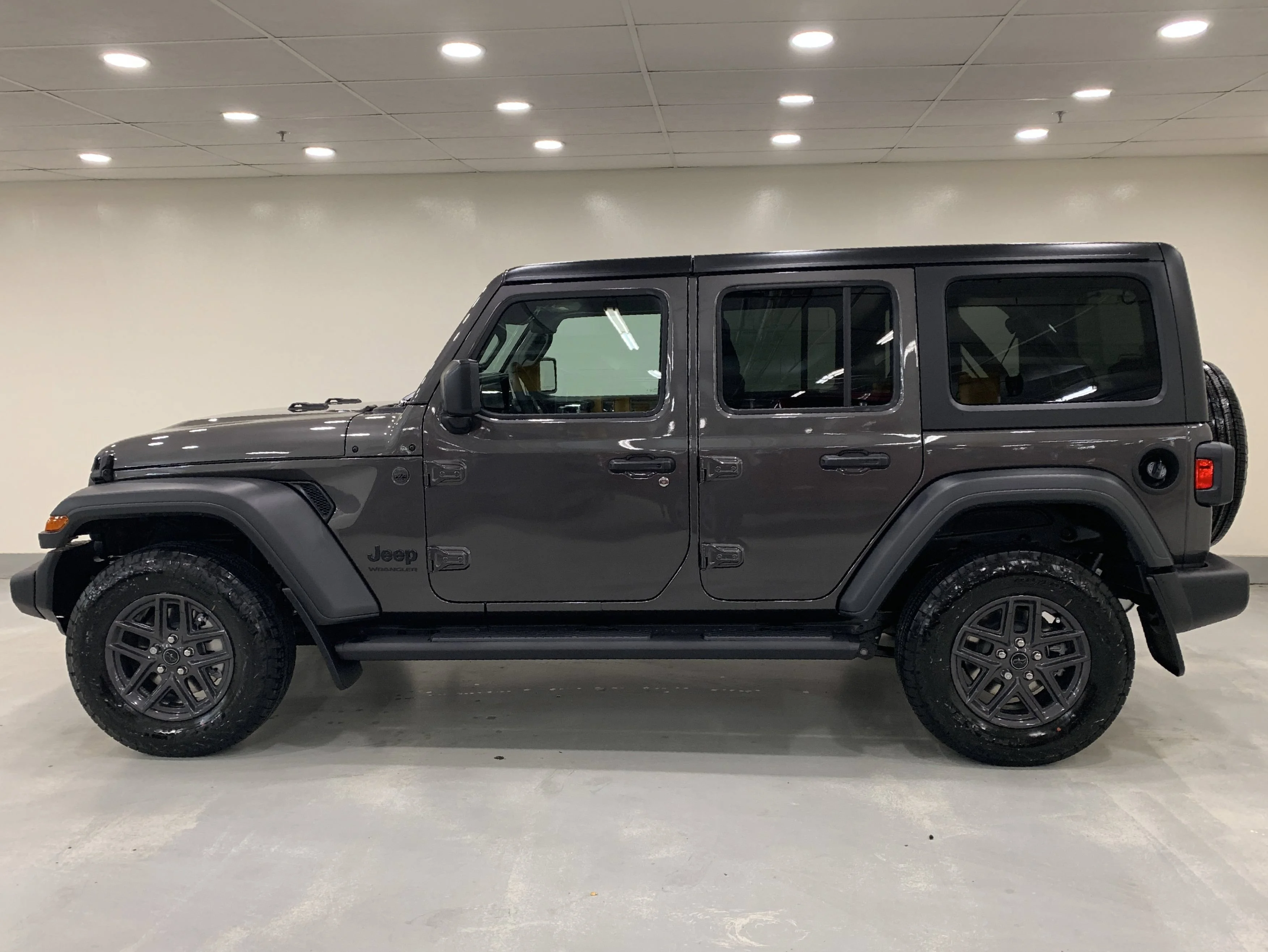 New 2025 Granite Crystal Metallic Jeep Sport S image 2