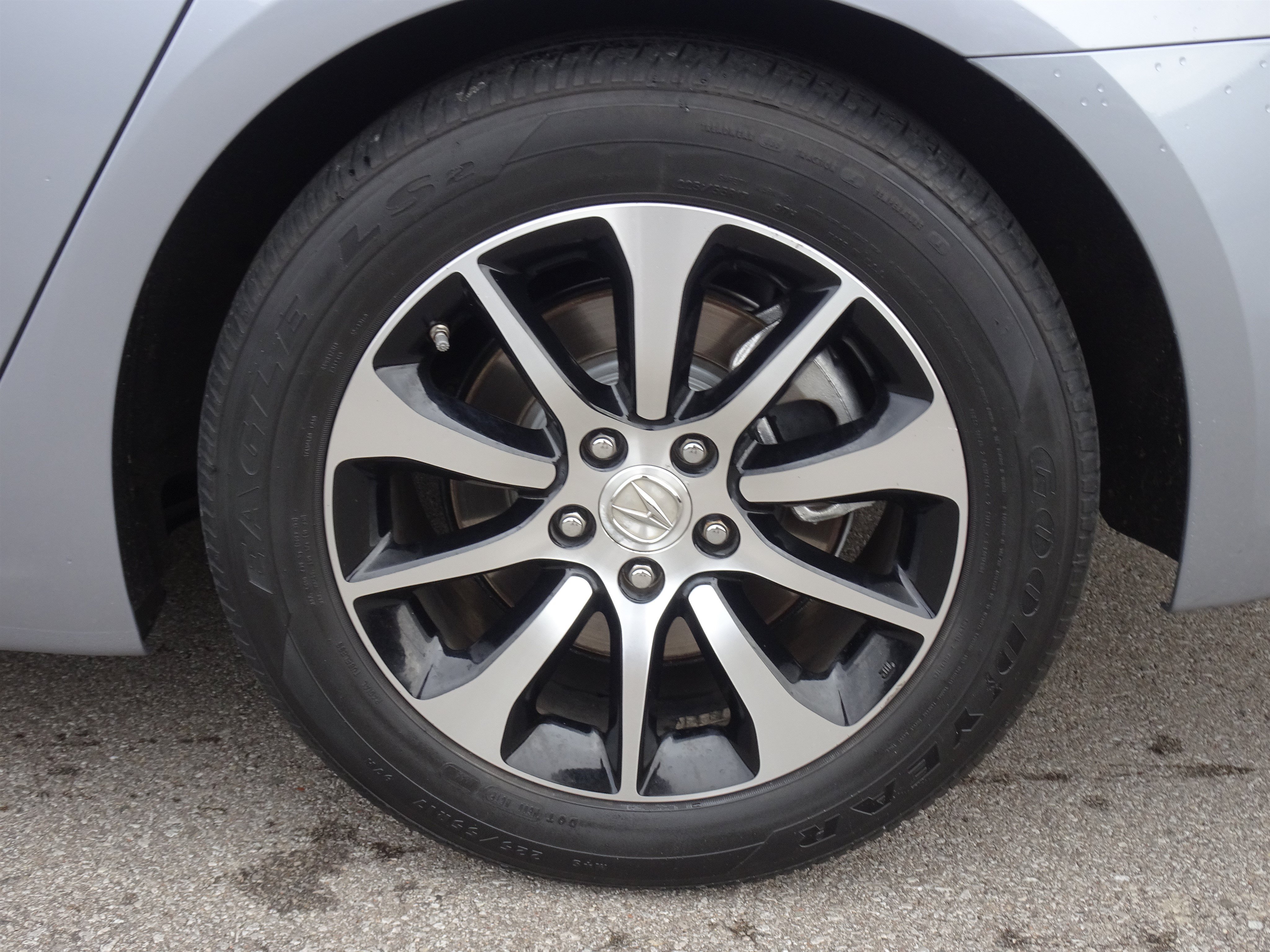 Used 2015 Slate Silver Metallic Acura  image 26
