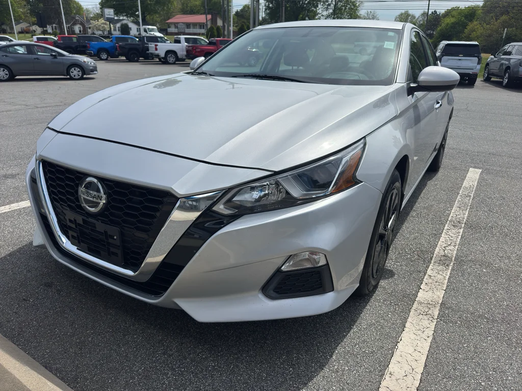 2020 Nissan Altima