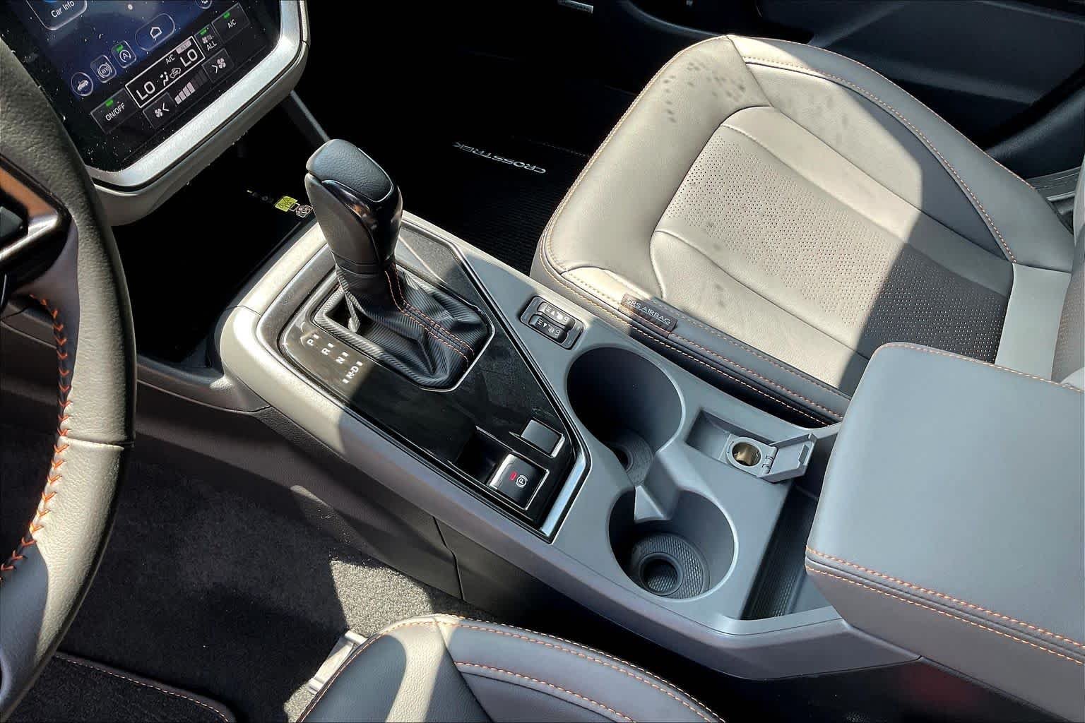 Used 2025 Magnetite Gray Metallic Subaru Limited image 17