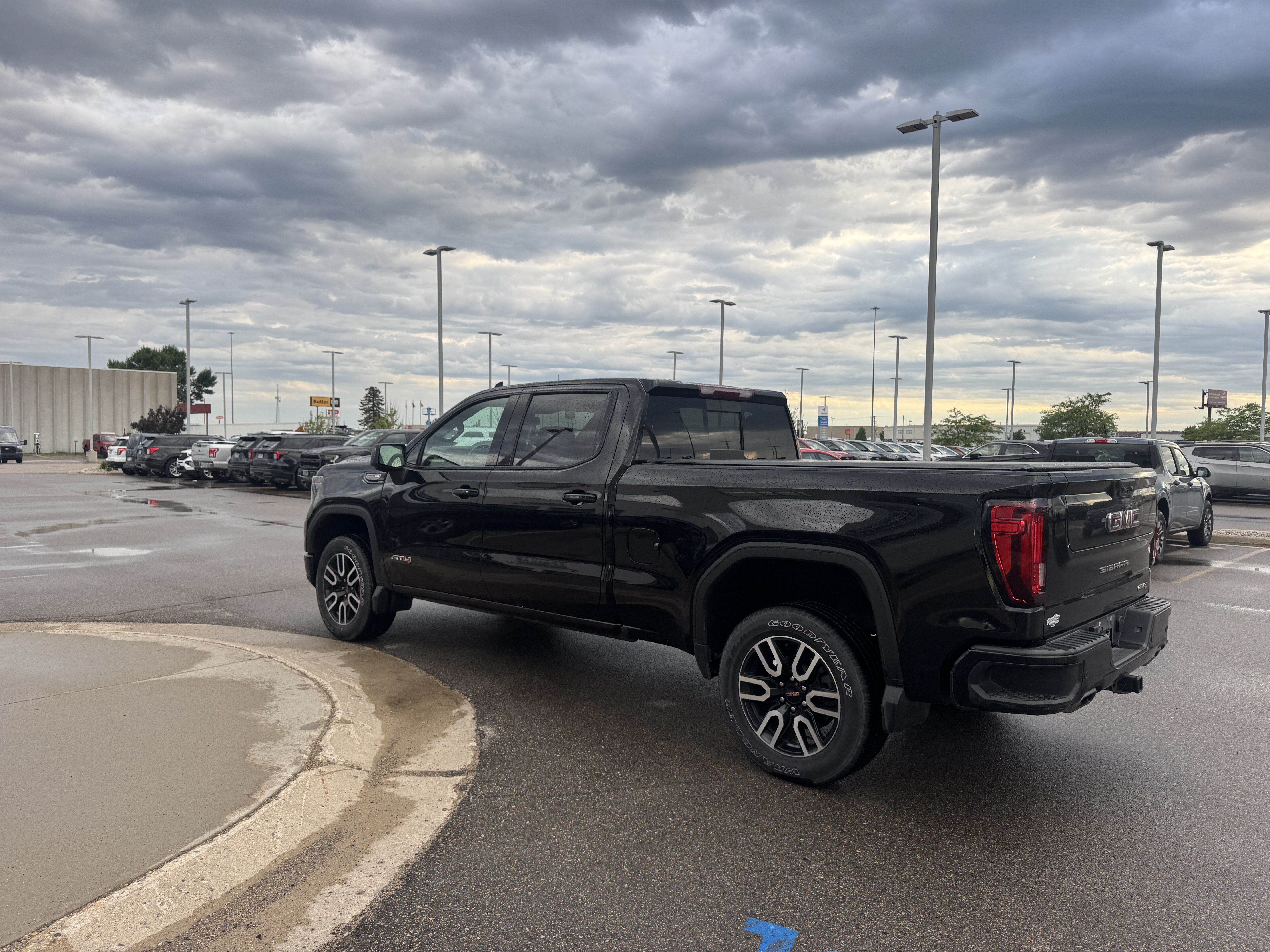 Used 2023 Onyx Black GMC AT4 image 3
