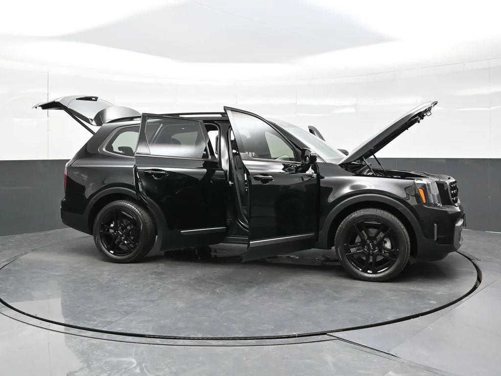 Used 2023 Black Kia SX-Prestige X-Line image 47