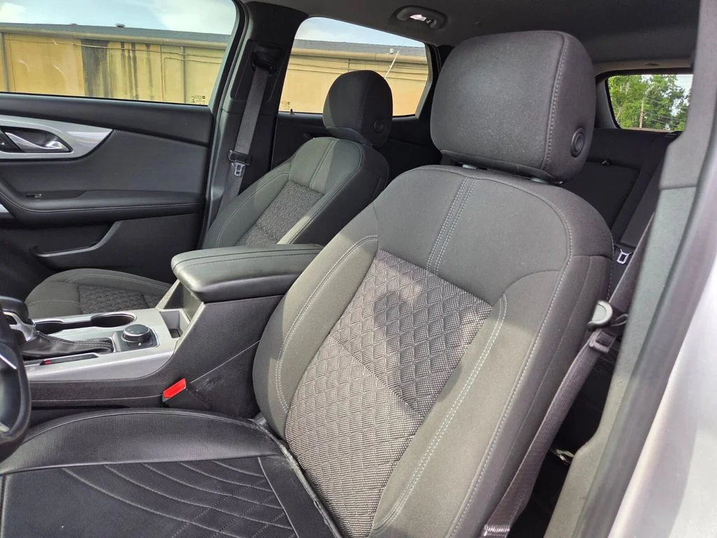 Used 2019 Silver Chevrolet Base image 10