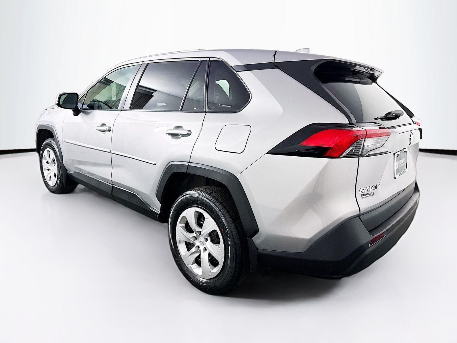 Used 2023 Silver Toyota LE image 5