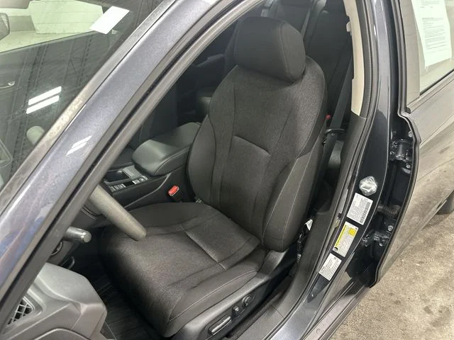 Certified Used 2025 Meteorite Gray Metallic Honda SE image 13