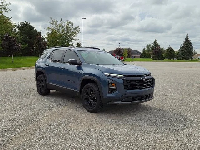 2025 Chevrolet Equinox LT - Photo 3