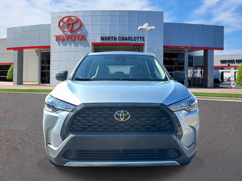 Certified Used 2022 Silver Toyota L image 3