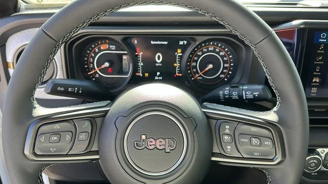 New 2026 Bright White Clear-Coat Exterior Paint Jeep Sport S image 10