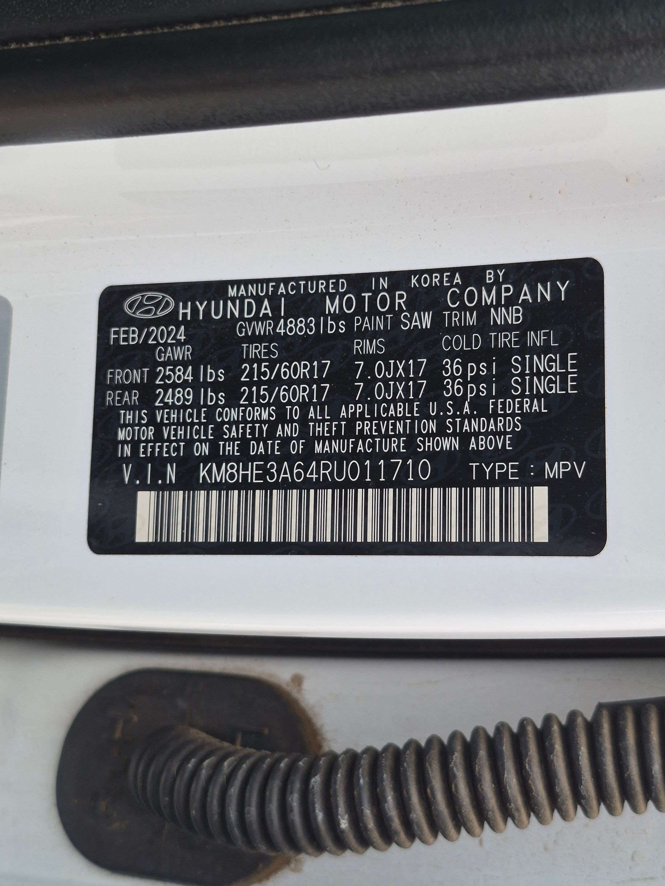 Certified Used 2024 Atlas White Hyundai Limited image 33