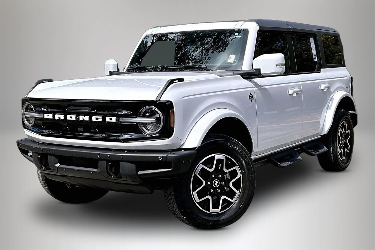 2023 Ford Bronco 4-Door Outer Banks