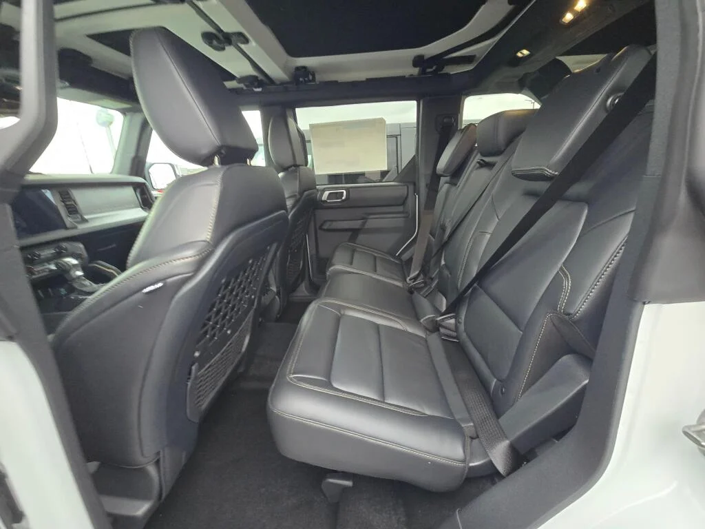 New 2025 Oxford White Ford Badlands® image 12