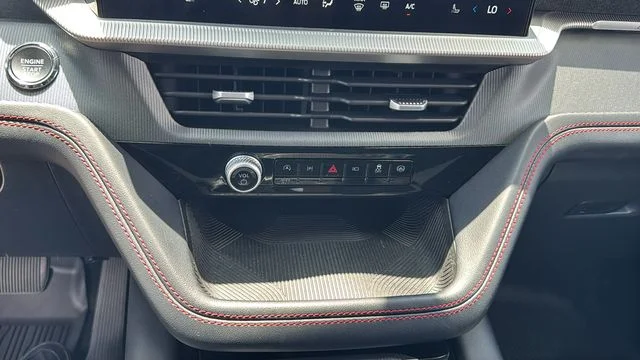 Used 2025 Black Ford ST-Line image 30