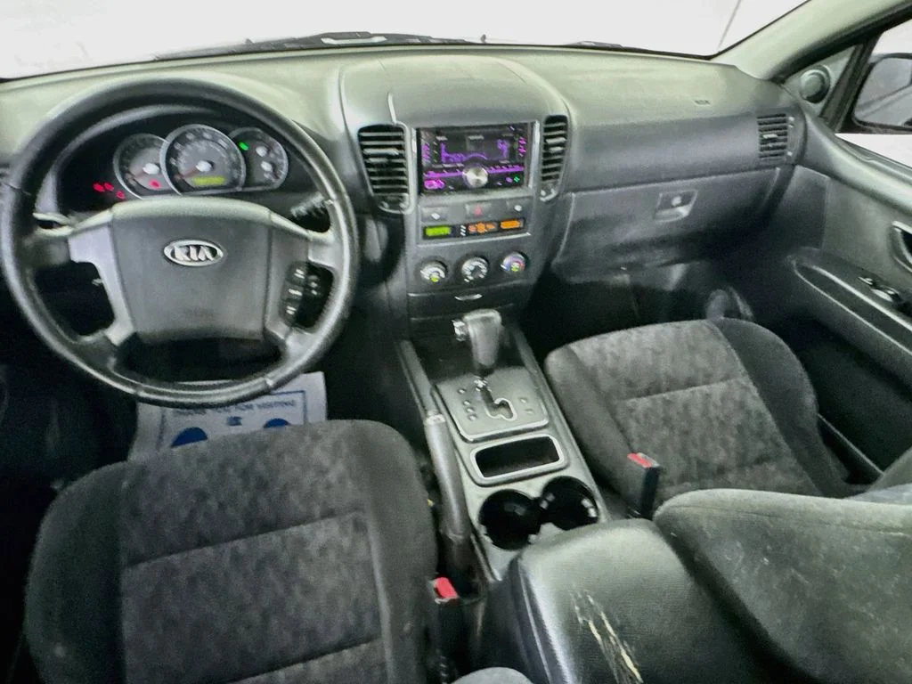 Used 2008 Ebony Black Kia LX image 23
