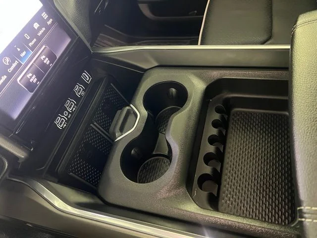 Used 2025 Silver Ram Laramie image 22