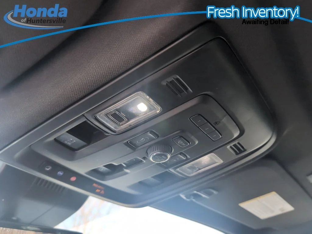 Used 2023 Summit White Chevrolet Premier image 36