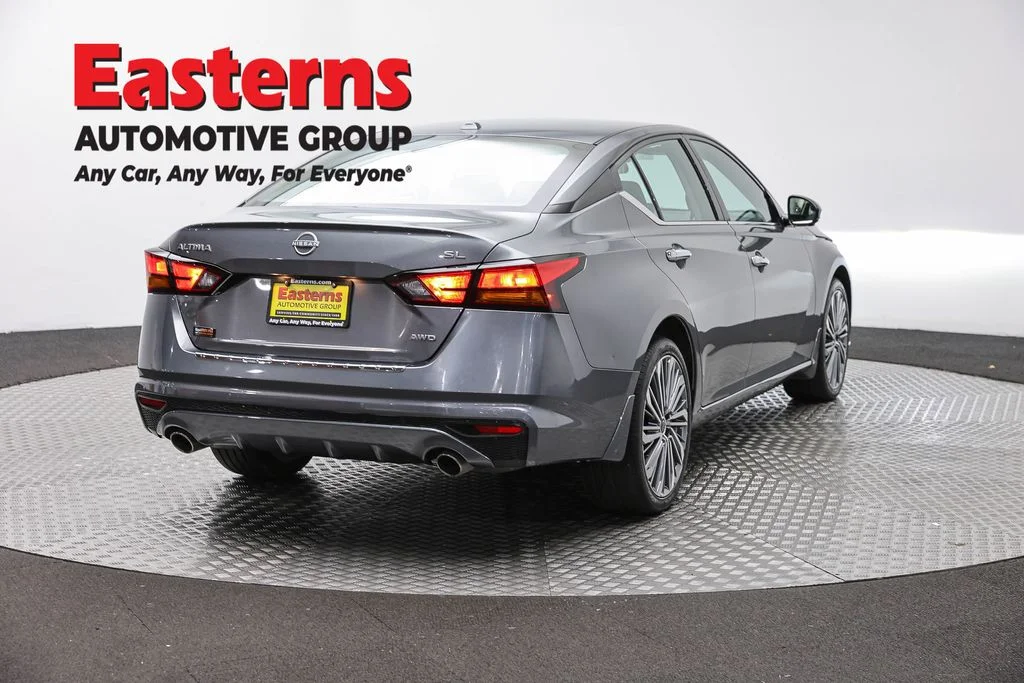 Used 2023 Gray Nissan 2.5 SL image 5