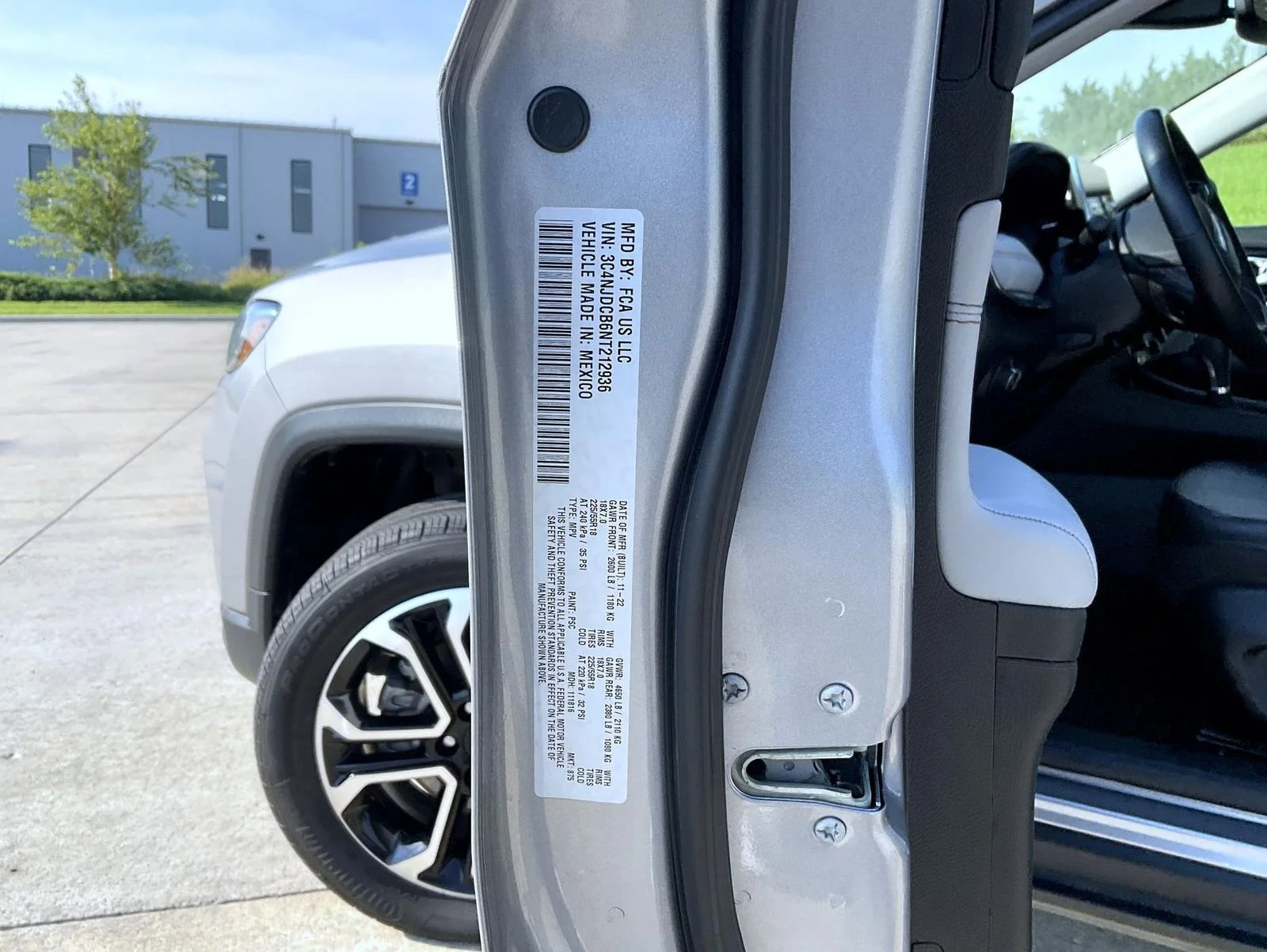 Used 2022 Silver Jeep Limited image 25