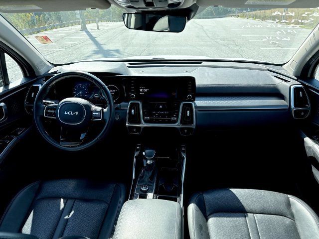 Used 2023 White Kia SX image 8