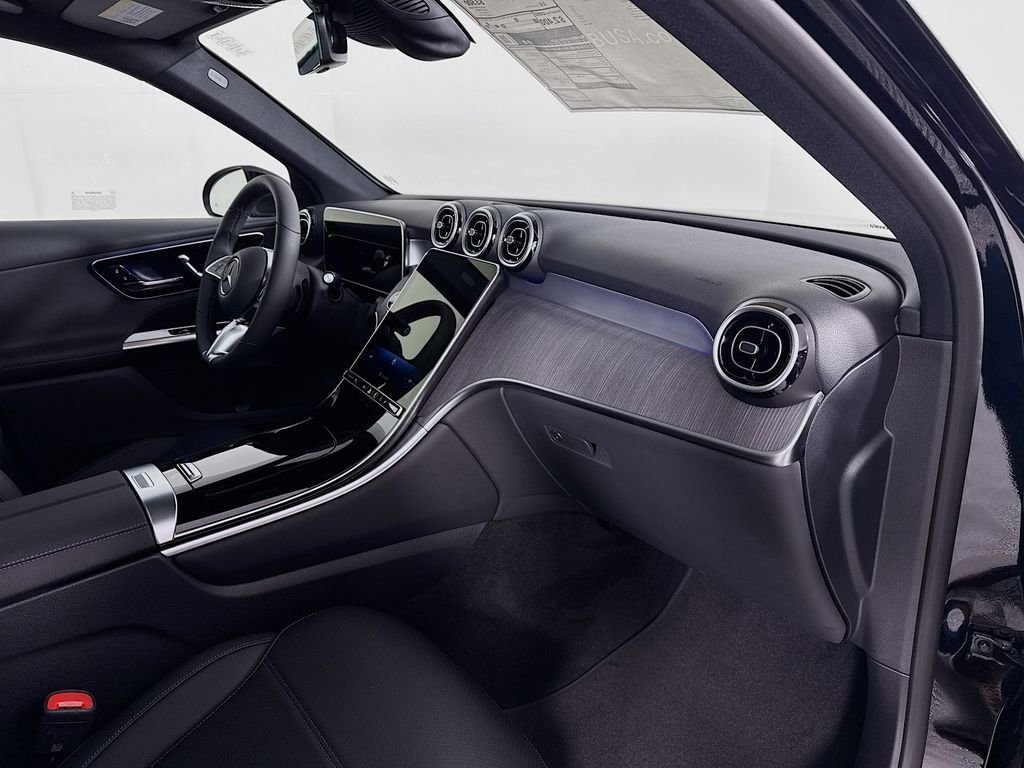 Used 2026 Black Mercedes-Benz GLC 300 image 30